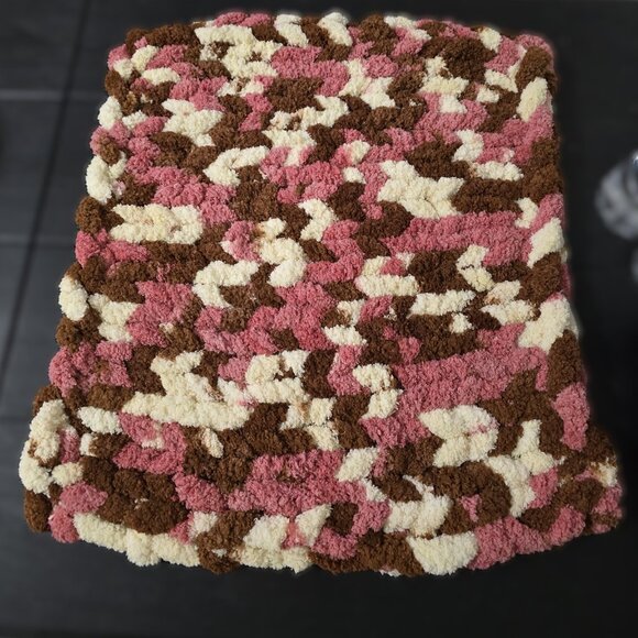 💖MYSTERY Box! Crystals, Beads, Vintage Jewelry & Cozy Pet Gifts! Surprises!💎🧶 - Picture 7 of 16